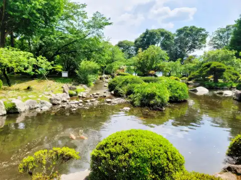 高島城周辺のホテル