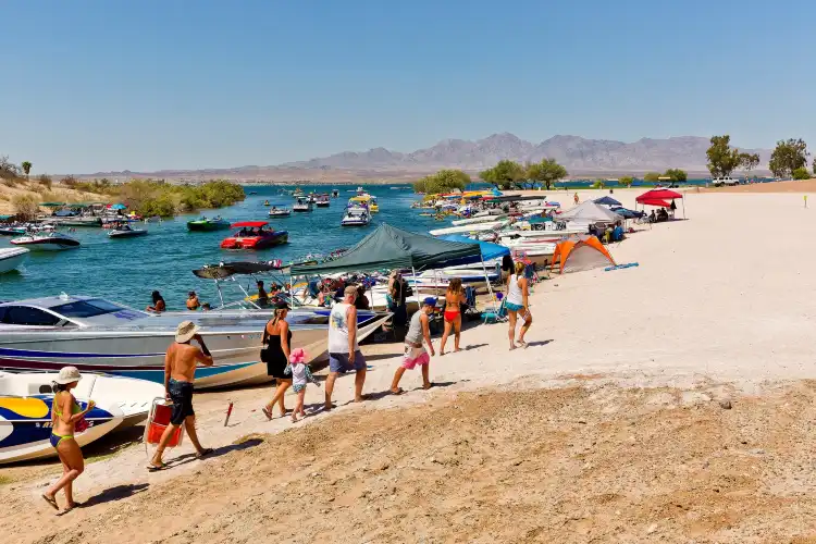 Hotels near Lake Havasu State Park