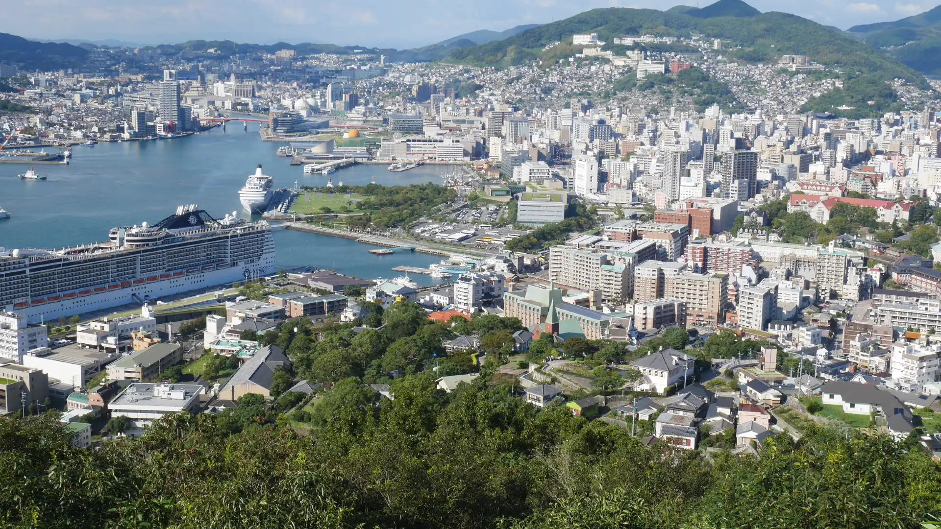 Hotels near Mt. Nabekanmuri Park