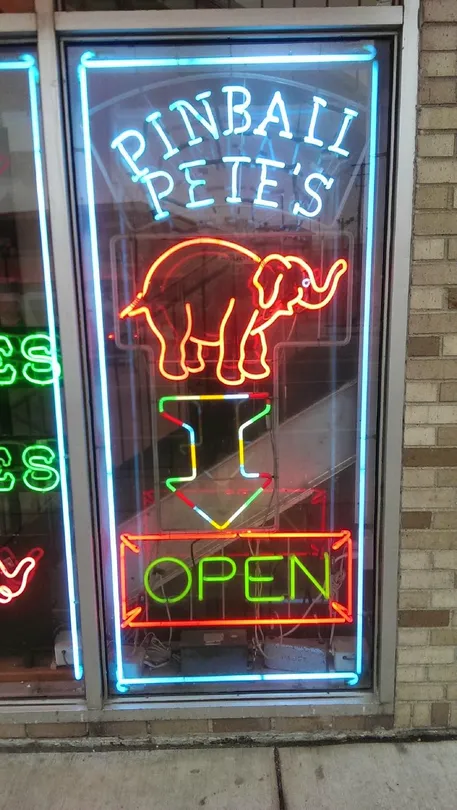 3_Pinball Pete's
