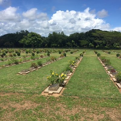 Thanbyuzayat World War II Cemetery(သုသာန်ပၞာန်)