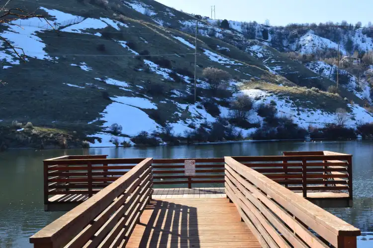 Hotels near Canyon Entrance Park