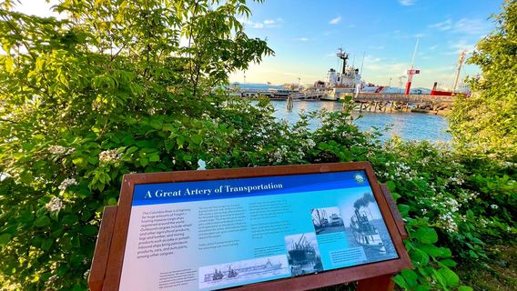 Astoria Oregon Riverwalk