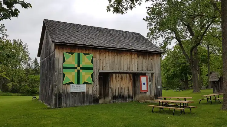 Hotels in Elgin County