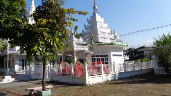 Wat Sunthreekawas