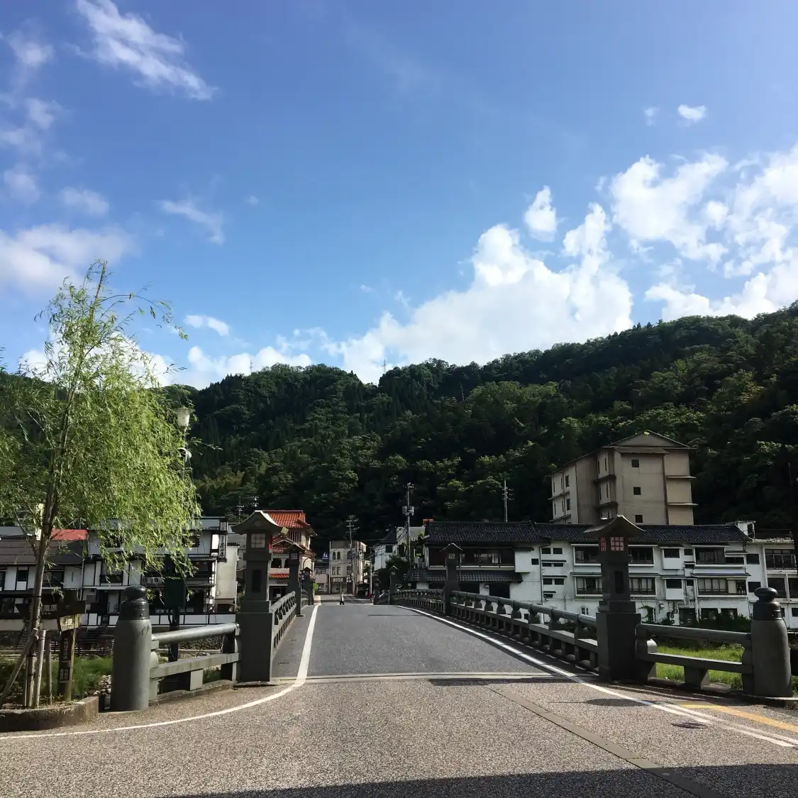 Hotels near Misasa Kouta Statue