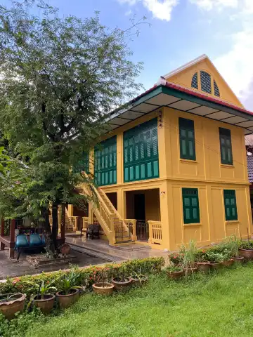 โรงแรมใกล้วัดมกุฏกษัตริยารามราชวรวิหาร