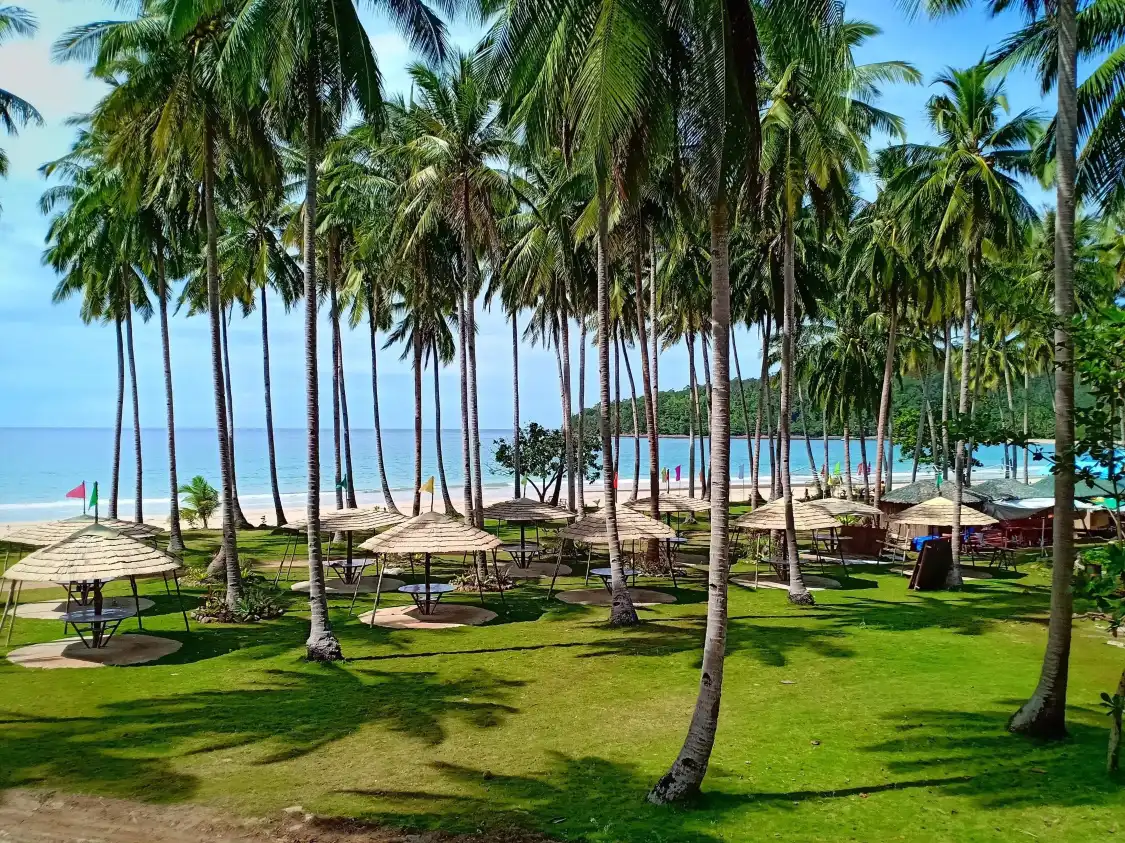 Hotels near Talaudyong Beach