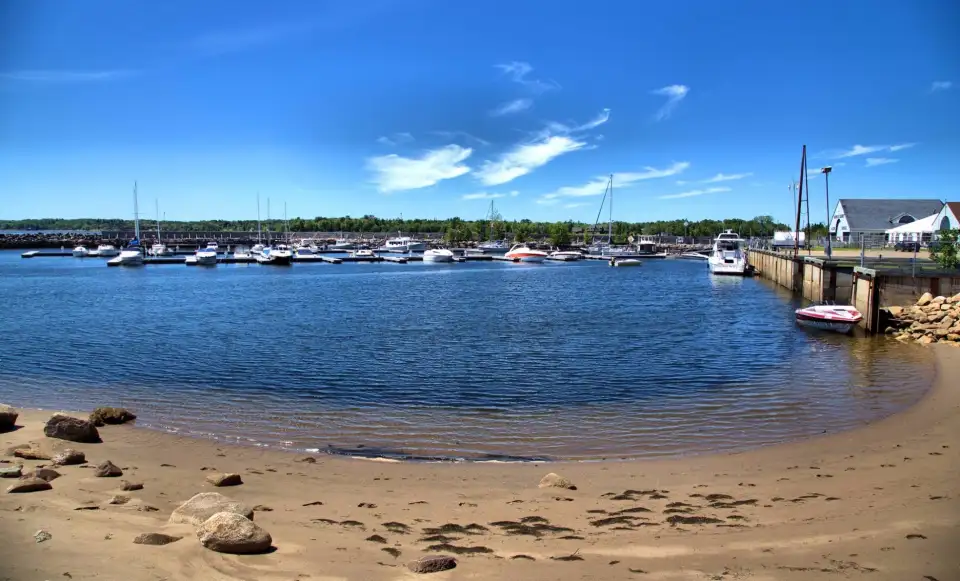 5_Bathurst Marina