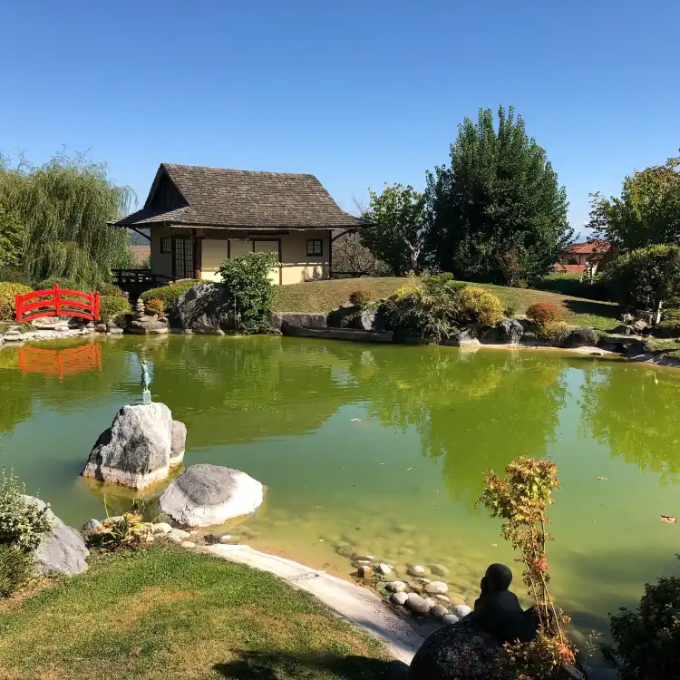 Hotels in Chatillon-en-Michaille