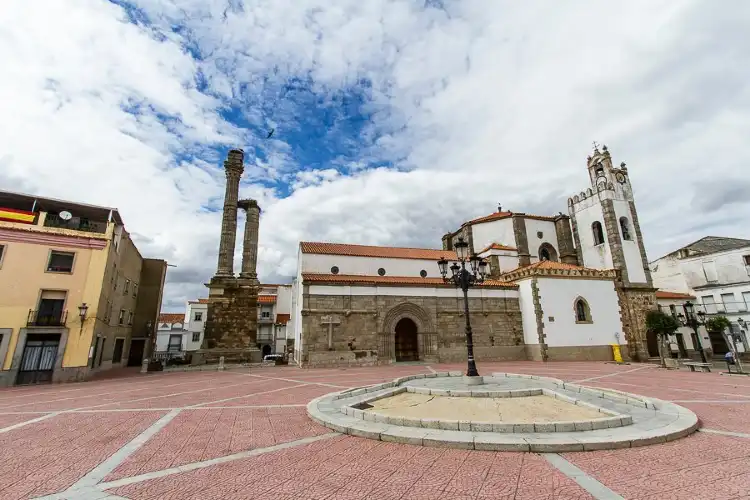 Các khách sạn ở Zalamea de la Serena