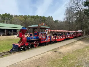 Beavers Bend Depot and Trail Rides