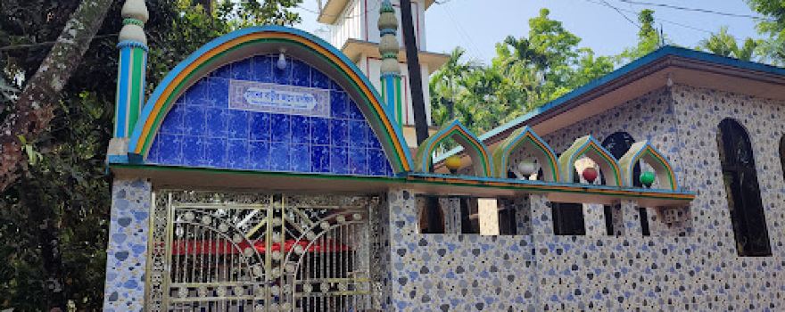 Molliker Digher par Sener Bari Mosjid