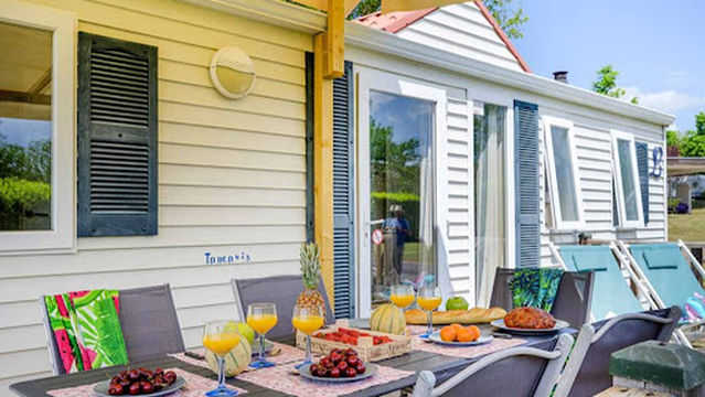 FLOWER CAMPING DE MARS