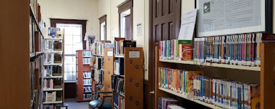 Wolfe City Public Library