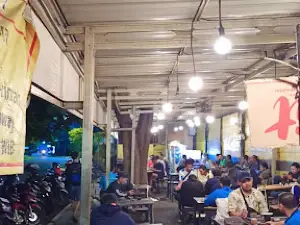 Warkop TS Corner
