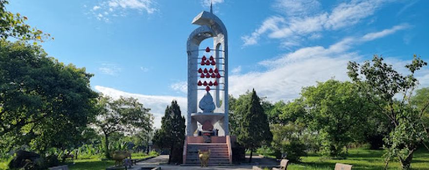 Tượng Đài Mai Quốc Ca