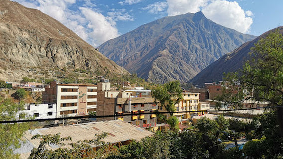 Churin - Plaza de Armas