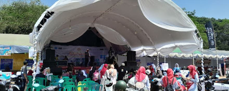 Lapangan Mbadong