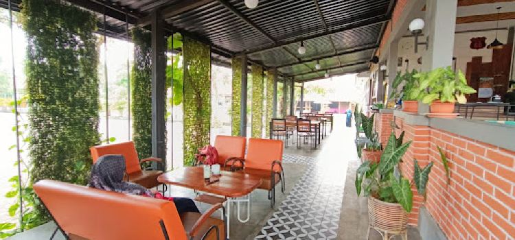 NDOROGIRI CAFE & SPACE
