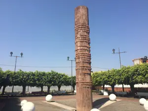 Plaza Las Palomas