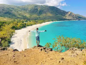 Pantai Lingal Alor