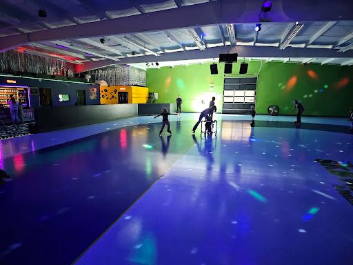 Smoky Mountain Sk8way & FUN ZONE Family Entertainment Center