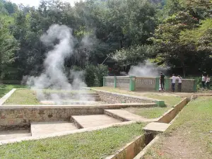 Keng Tung Hot Spring ကျိုင်းတုံရေပူစမ်း
