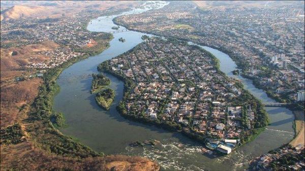 New York - Governador Valadares uçuşu