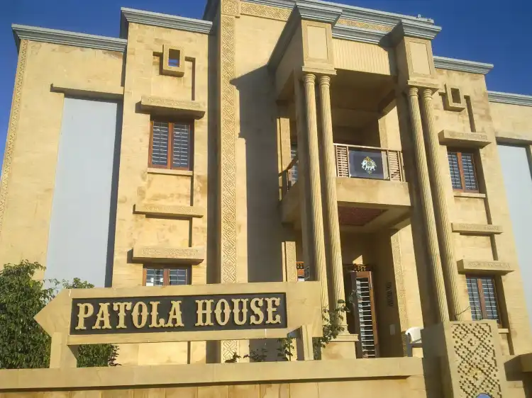 Hotels near Patan Patola Heritage