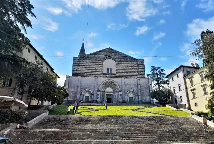 Hotels near Chiesa di San Fortunato