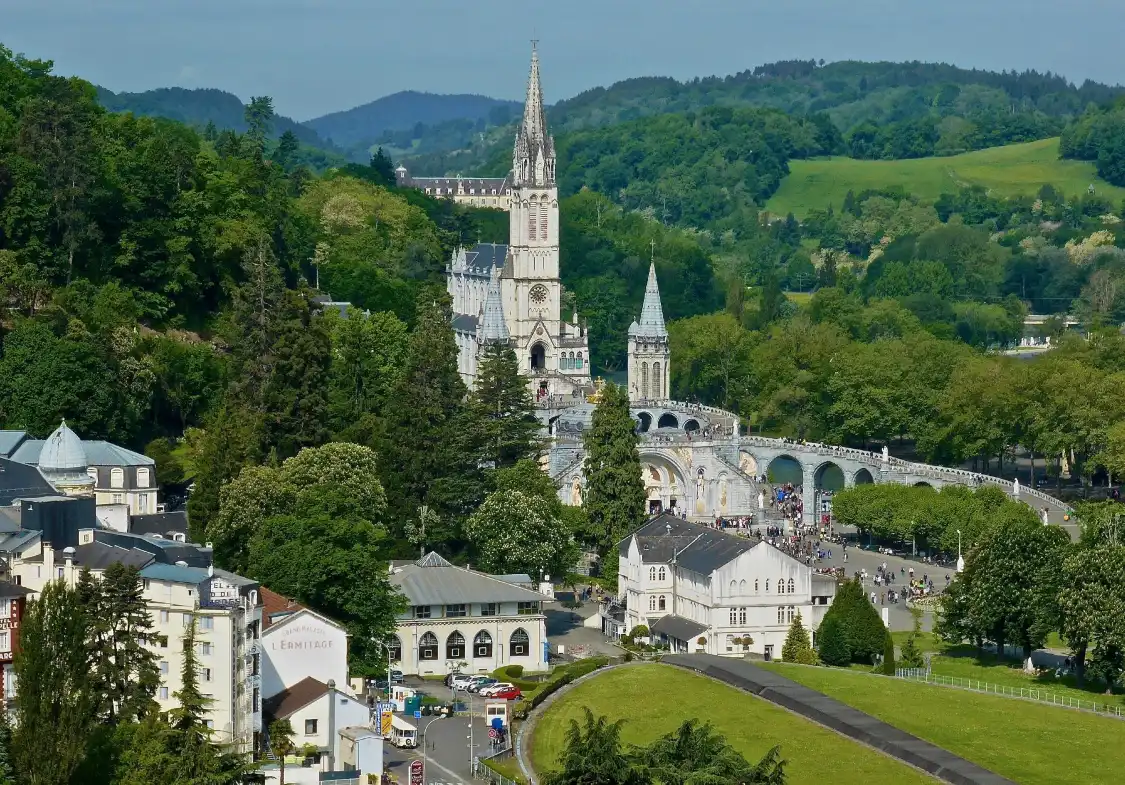 Hotels near Pyrenean Museum