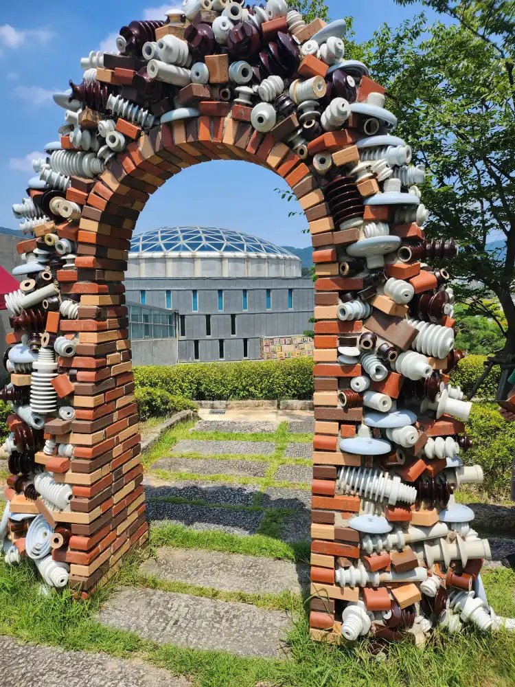Các khách sạn gần Clay Art Gimhae Museum
