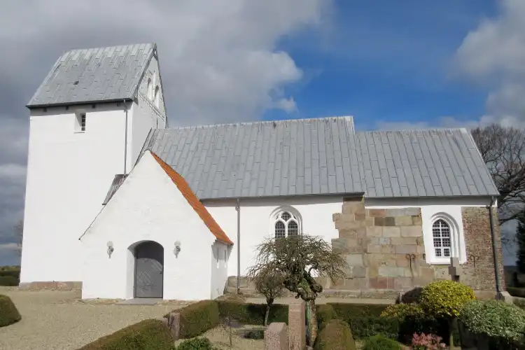 Hotels near Aarre Kirke