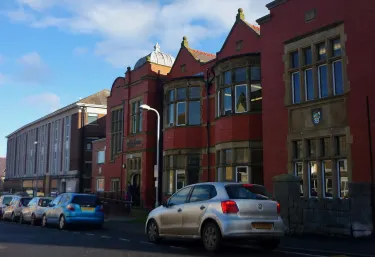 Llyfrgell Bae Colwyn Bay Library