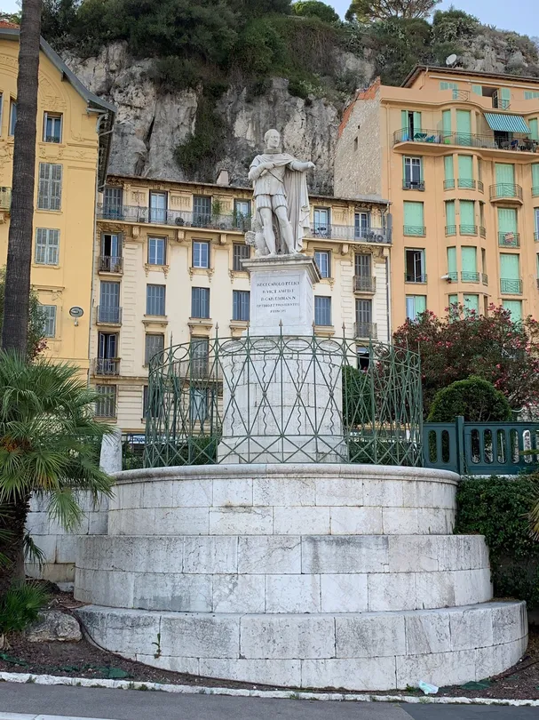 3_Statue de Charles Felix de Savoie