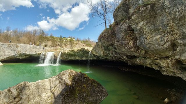 Zarečki Krov Waterfall