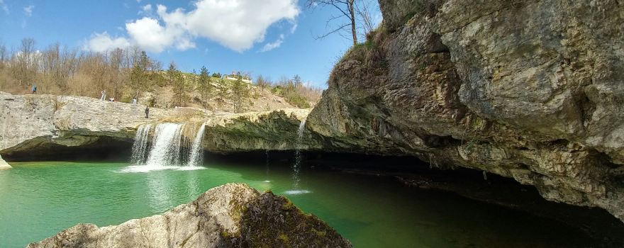 Zarečki Krov Waterfall