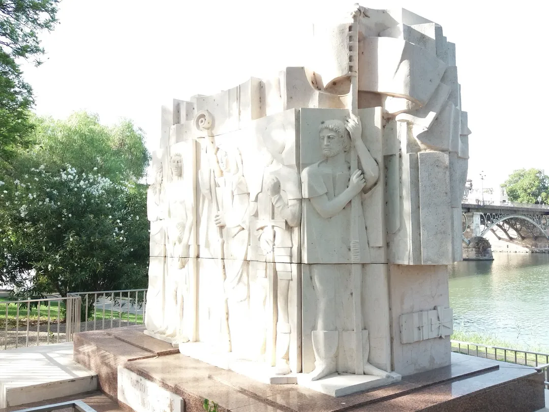 3_Monumento A Bartolome De Las Casas