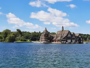 Thousand Island Cruises
