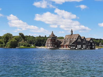 Thousand Island Cruises