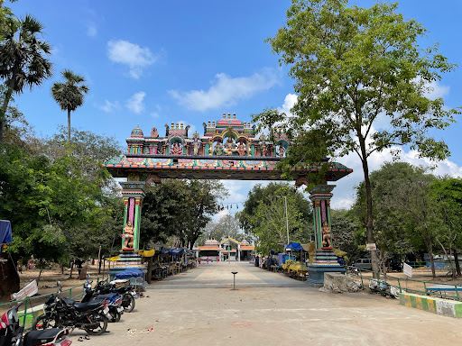 Azhagu Muthu Ayyanar Temple