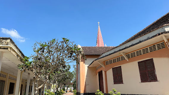 Cho Lach District