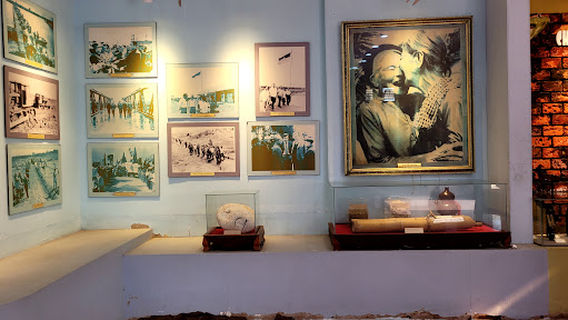 Cầu Hiền Lương Vĩ Tuyến 17