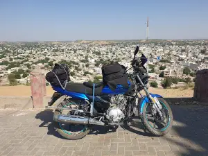 Gadhi ji Bhit, Mithi