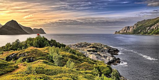 Husøy Lighthouse