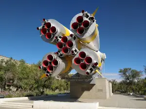 Ракета-носитель «Союз» в честь 20-летия космодрома.