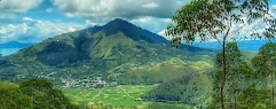 Gunung Merapi Pusuk Buhit