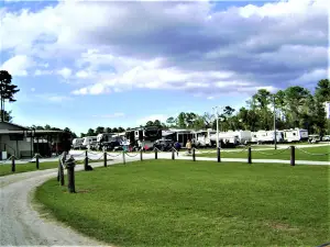 River's Edge Family Campground