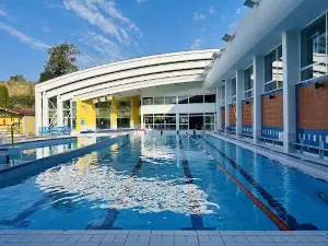 Aquatic Center Escap'ad